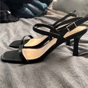 Dream Pairs Black Strappy Heels
